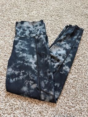 American Eagle Outfitters Black & Gray Tie-Dye Pocket Leggings